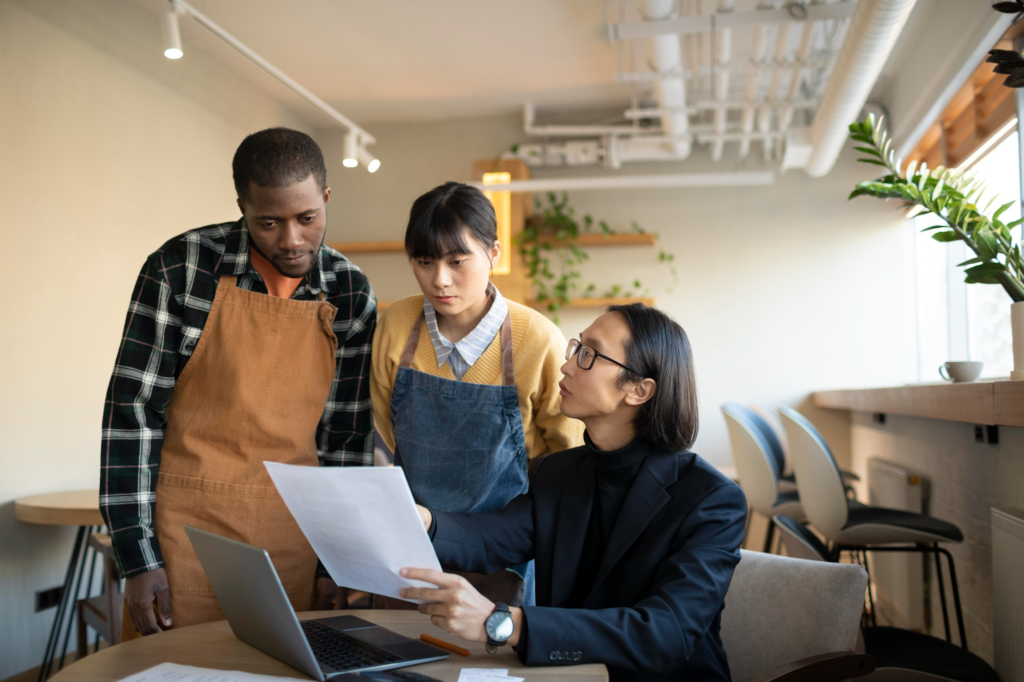 Lo que debes saber sobre impuestos antes de crear empresa en Colombia